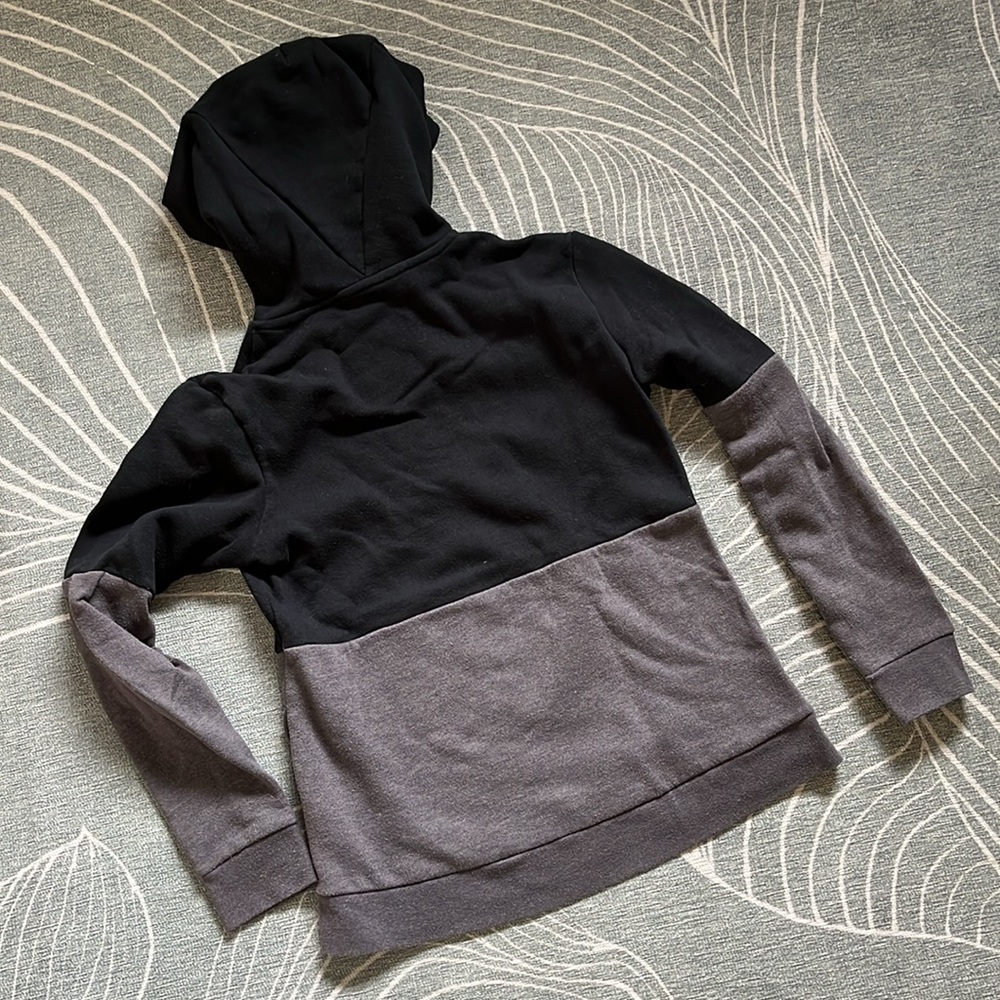 ASICS Sweatshirt - Picture 4 of 4